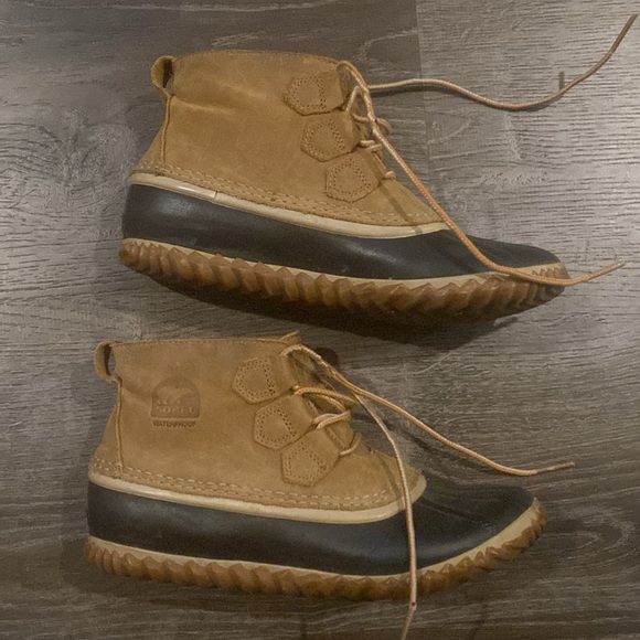 GUC Sorel Boots - Picture 2 of 8